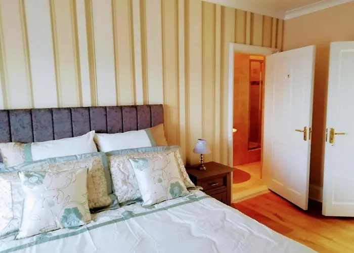 Hunters Lodge B&B
